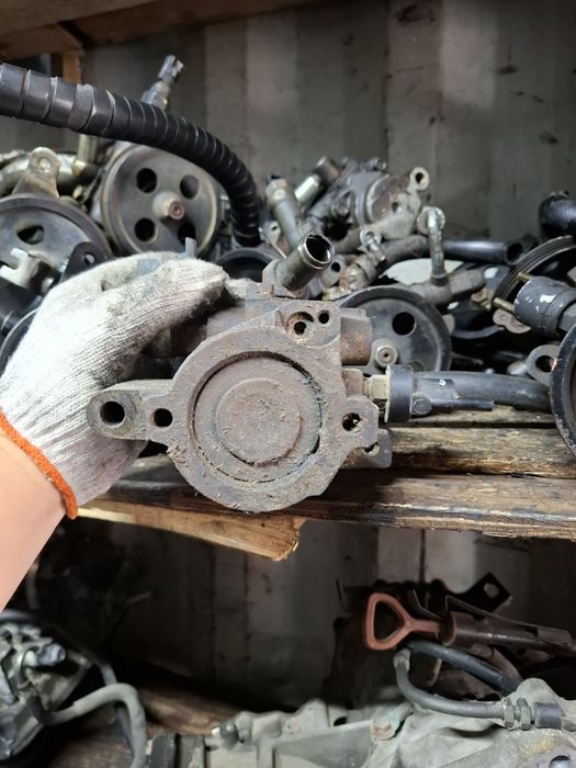 Гур насос Тойота Карина Е  2 объём 3S-FE