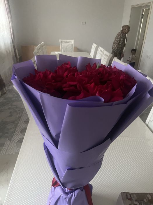 Свежый әдемі гүл бар