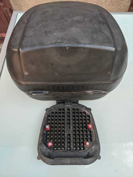 Topcase Shad SH30 + placa fixare pentru motocicleta sau scooter