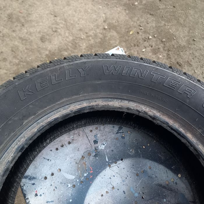 Vand  4 cauciucuri de iarna.