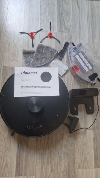 Прахосмукачка робот Diolomat robbo x13