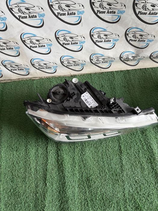 far stanga dreapta bmw seria 3 f30 f31 lci facelift adaptive led full led adaptiv