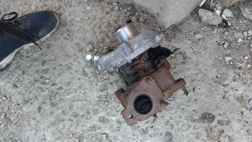 Части за M9R Рено Опел