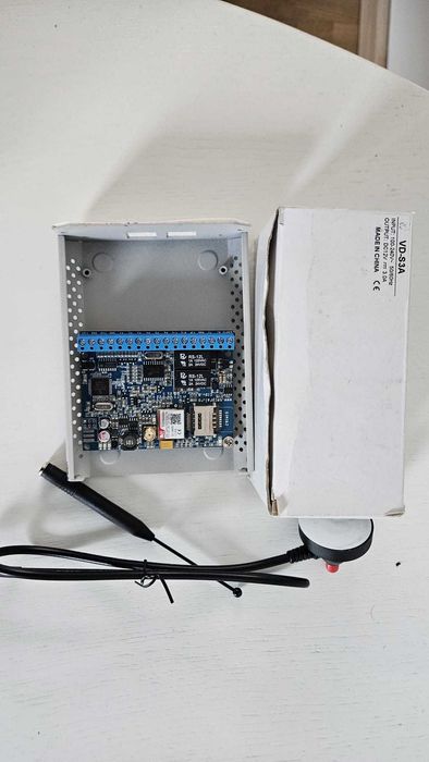 Comunicator SEKA CID(compatibil cu DSC, PARADOX, etc) + sursa 12V/3A