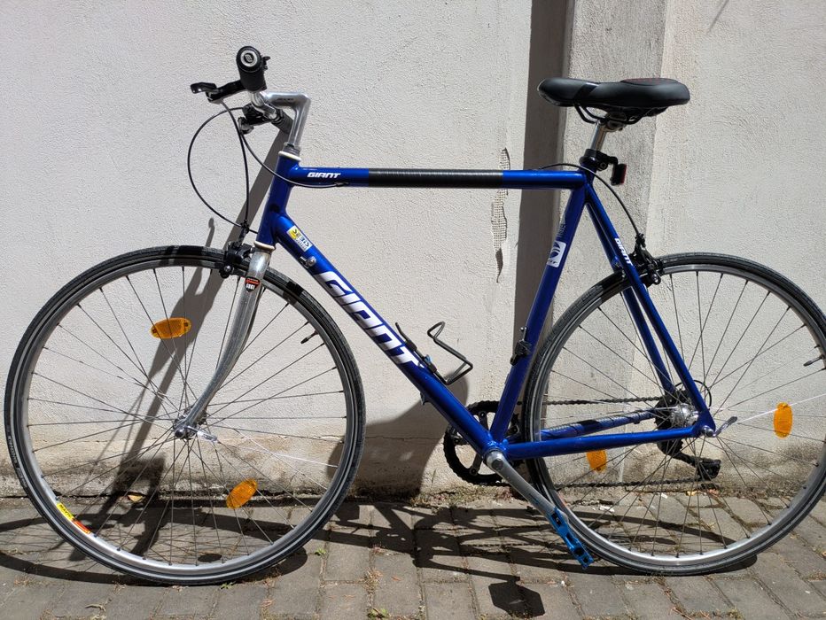 Bicicleta cursiera Giant