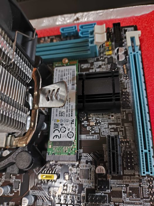 Компьютер/ Core i5 3470 (4 ядра) / DDR3 8 Gb /SSD 128Gb.