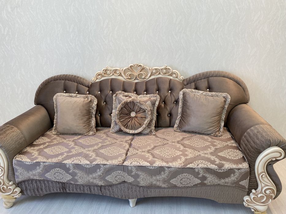 Диван для гостиной