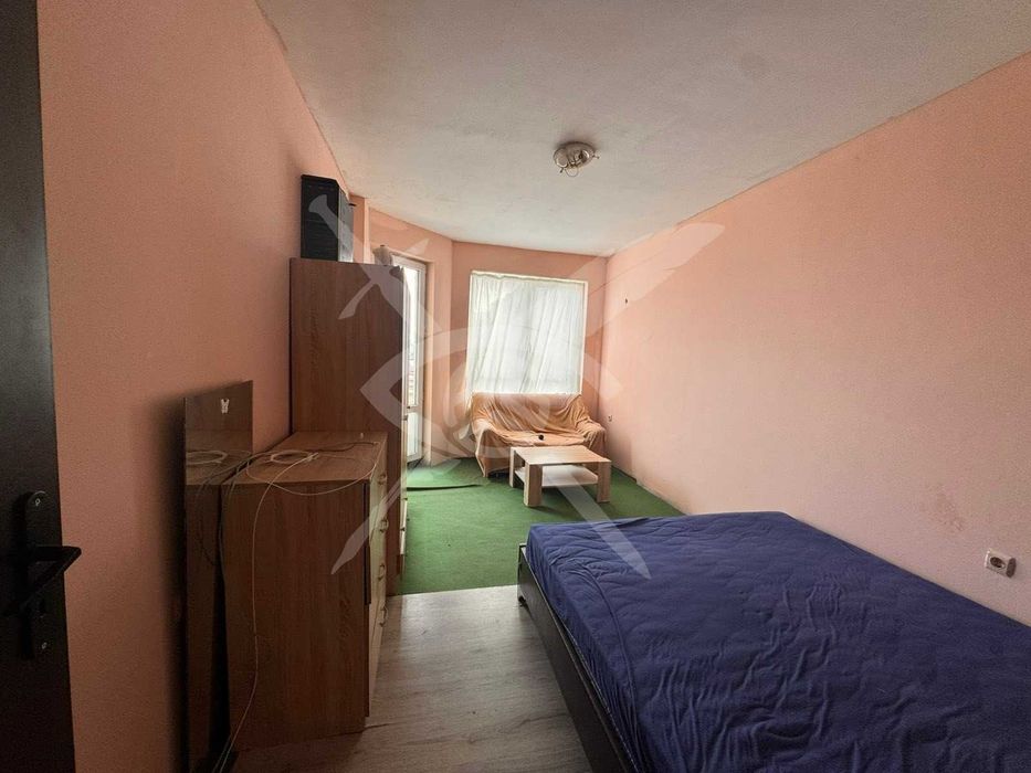 Продава се Тристаен апартамент в Бургас, Меден рудник - зона А - 93 кв.м за 324 €/кв.м - Снимка #1