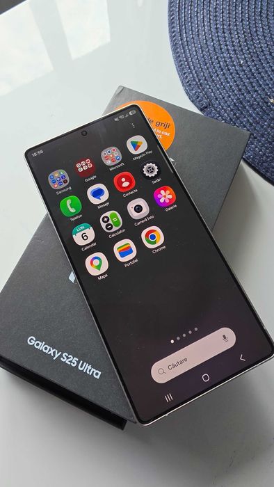 Vând Samsung S25 Ultra - 512 GB, doar 170 cicluri incărcare