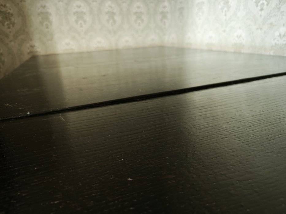 Продаю советский стол.