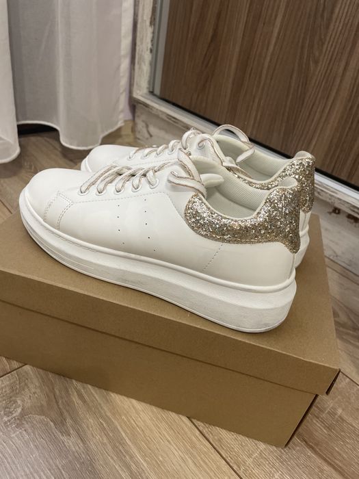 Дамски маратонки