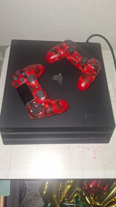 Игровая приставка Ps4 pro