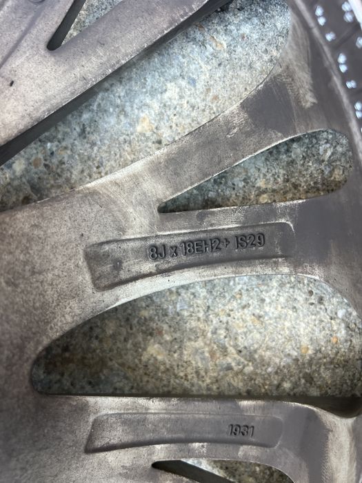 Гуми с джанти  245/45/18