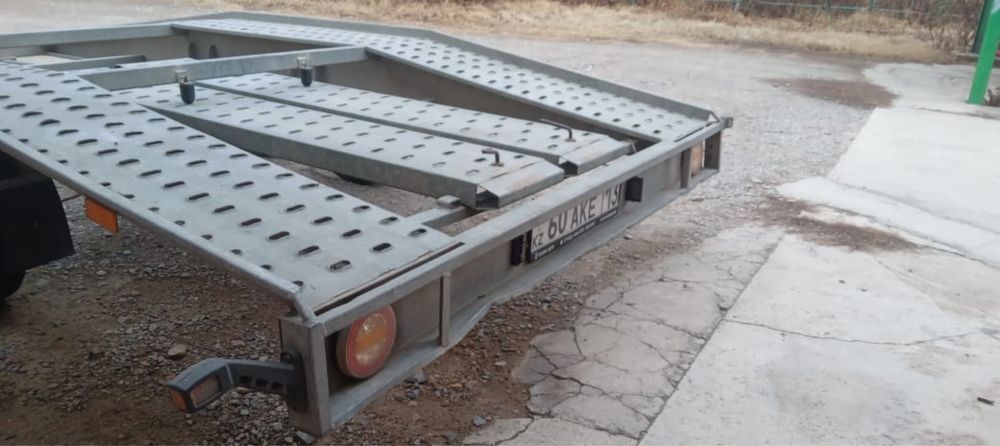 Прицеп KNOOT заводской