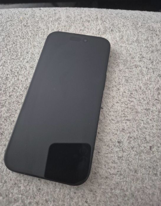 Iphone 15 черен 128 gb с гаранция