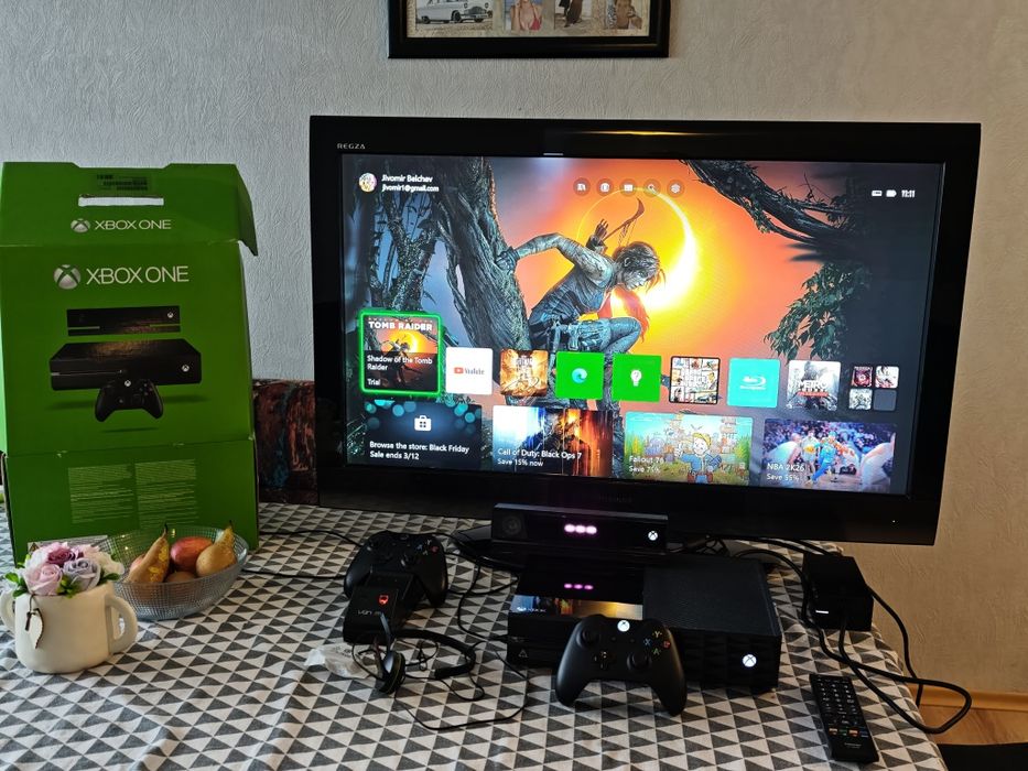 Продавам Плазма и xbox one с Игри