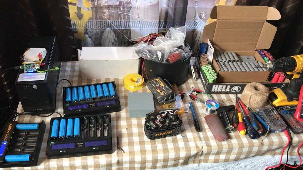 Reparatii acumulatori/baterii masini de gaurit, dewalt,bosch,etc