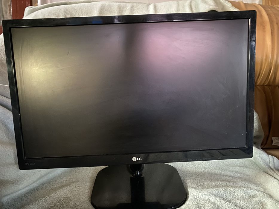 Vand Monitor LG Led