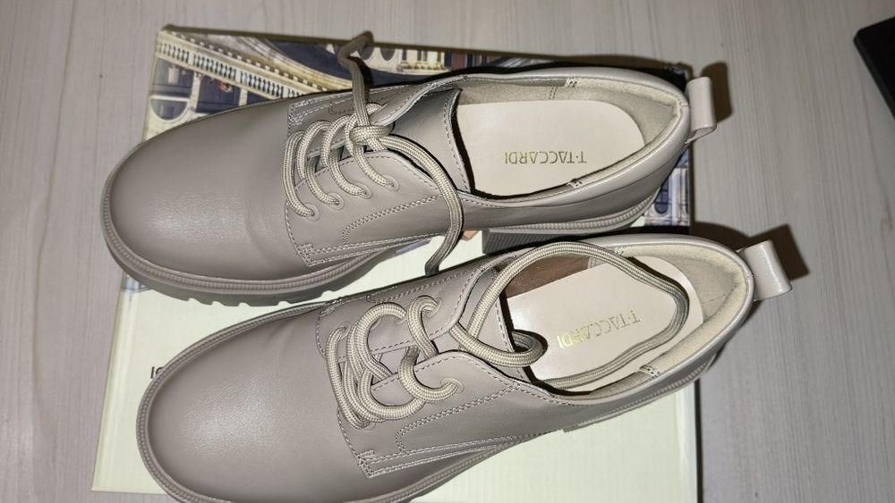 Осенние ботинки на женщину