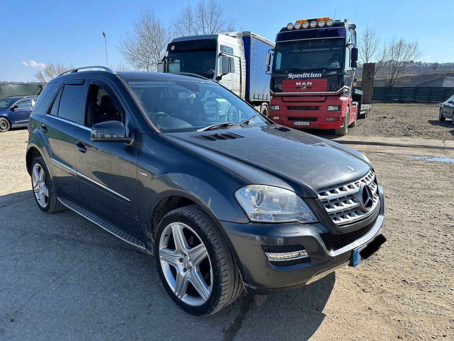Dezmembrez / Dezmembrari / Piese Mercedes ML W164 350CDI 4Matic 2011