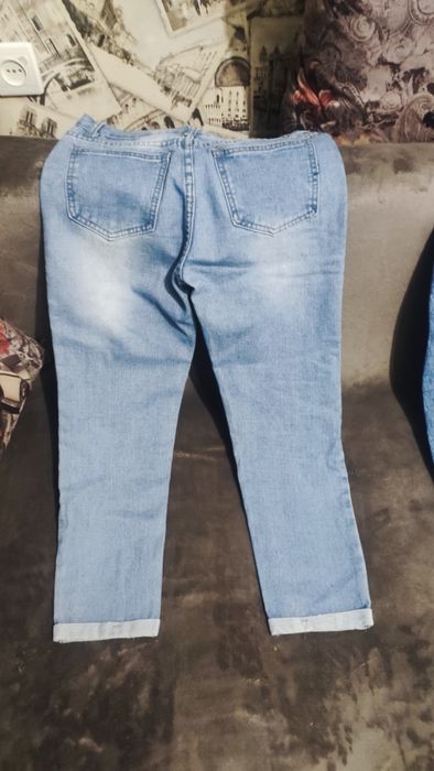 Продам джинсы, в отличном состоянии
