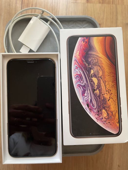 iPhone XS 64gb  перфектно състояние