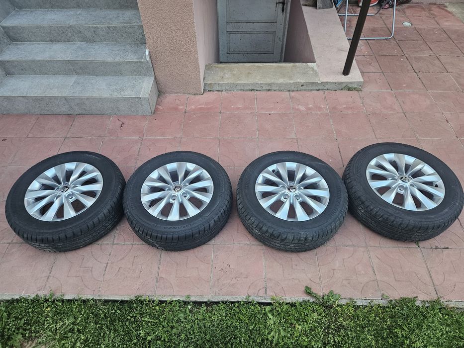 Продавам нови джанти с гуми за Шкода 5x112, J6, ЕТ 43, 16 цола