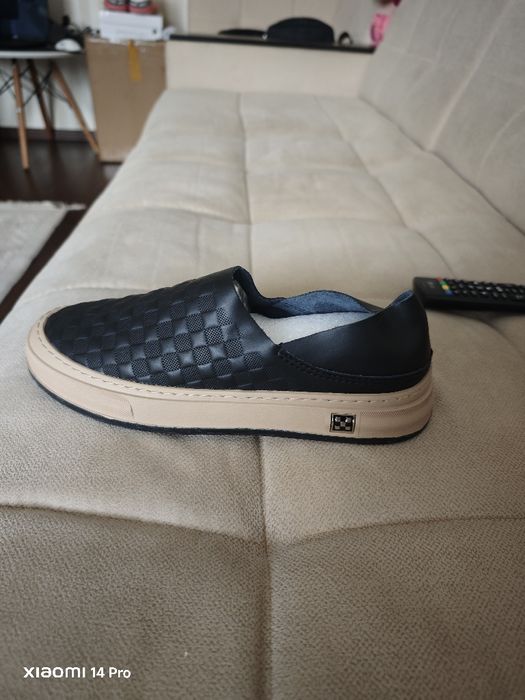 Мягкие Удобные  Кеды Темно Коричневый цвет..