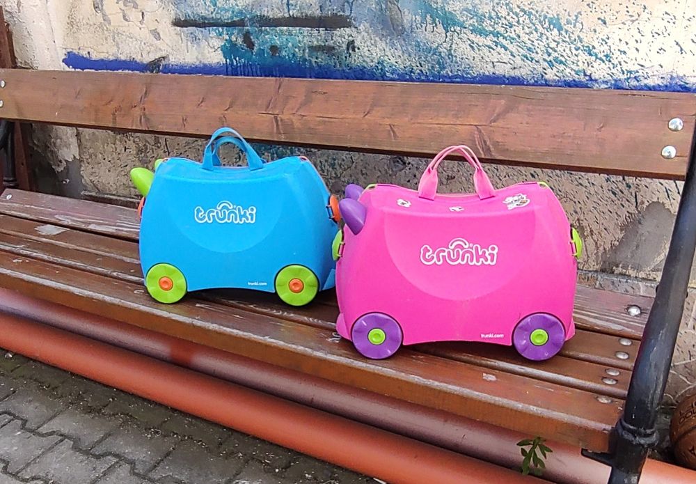 Trunki Trixie детски куфар за яздене син и розов