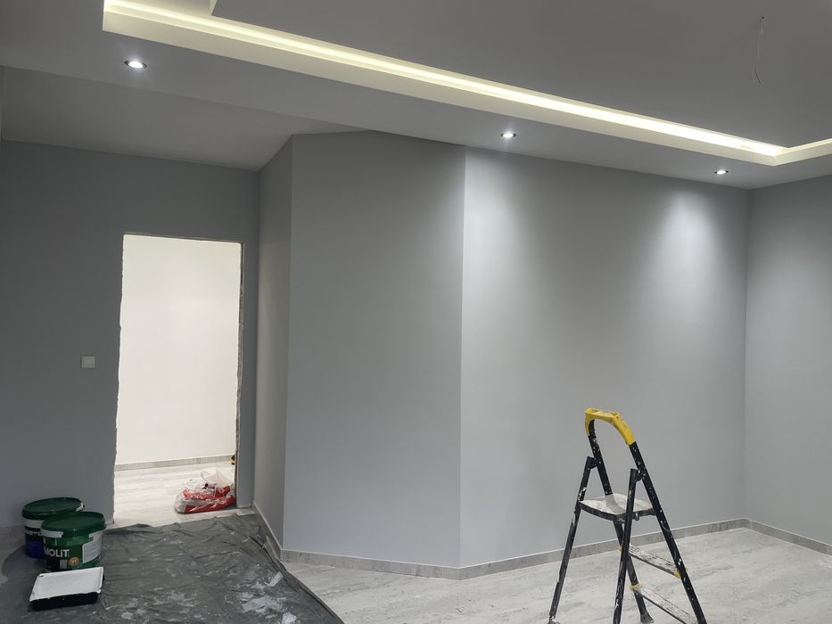 Строителни услуги, ремонт на баня,  шпакловка, плочки, боя, мазилки.