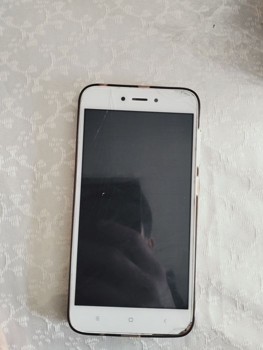 Mi 5 telefon sotiladi