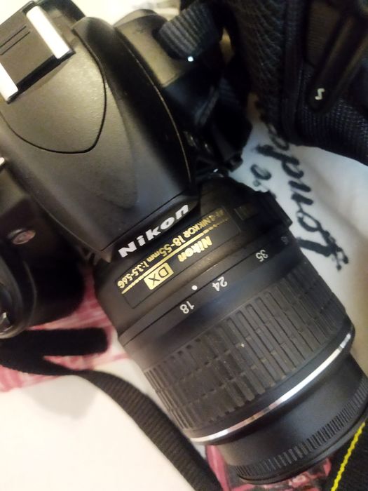 Продаю профессиональный фотоаппарат