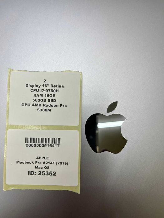 Продавам лаптоп APPLE MacBook Pro A 2141