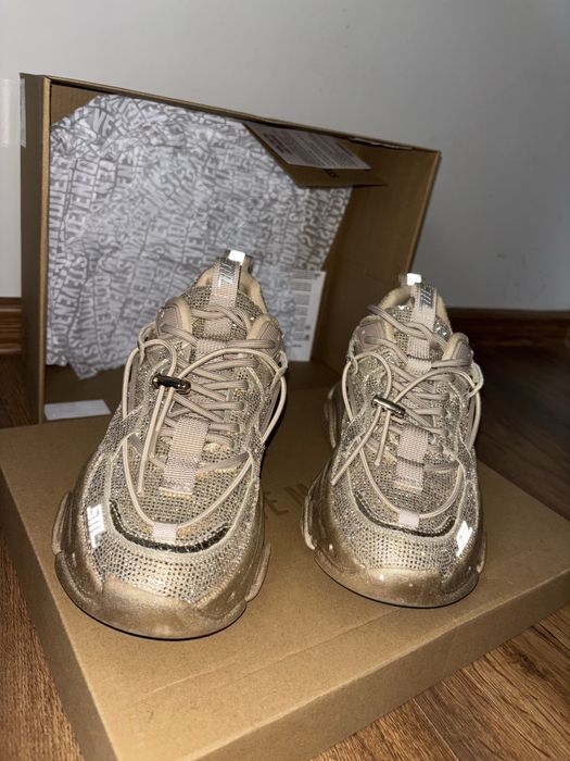 Steve Madden сникърси