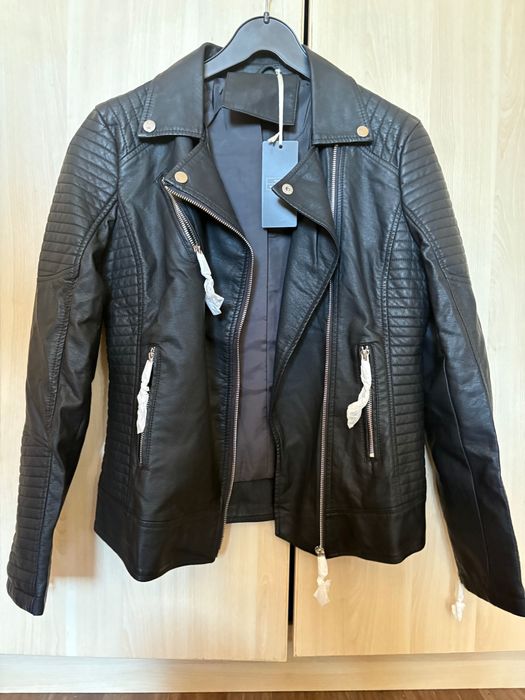 Дамско кожено яке - НОВО