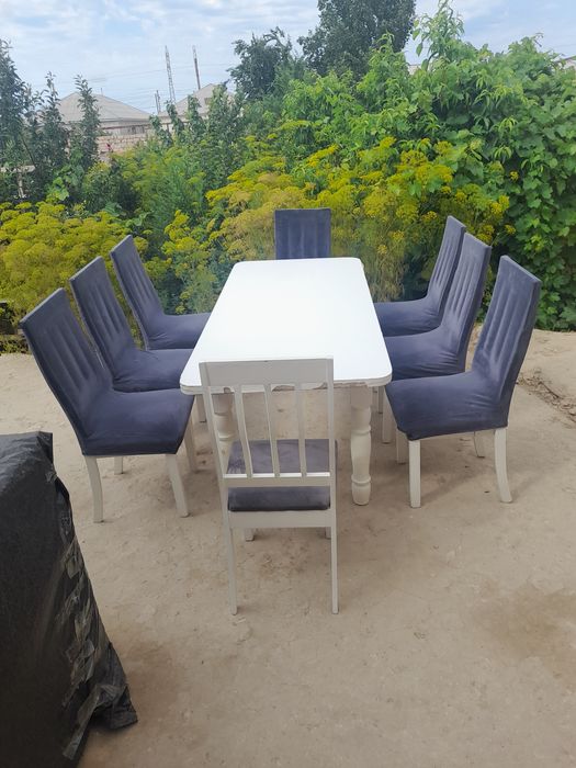 Продаётся стол, в хорошем состоянии