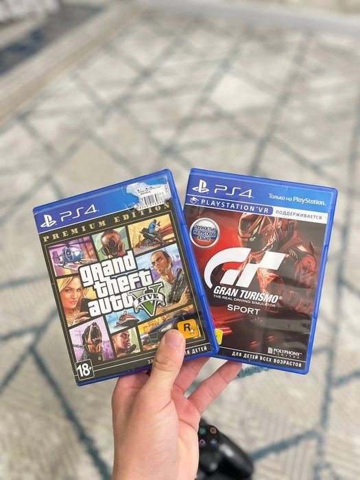 PlayStation 4 Pro 1TB sotiladi