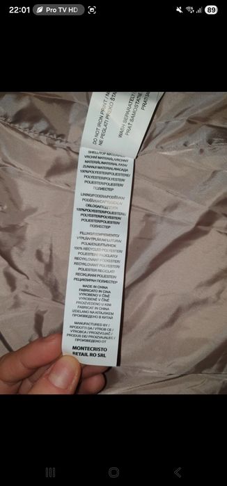 Vesta lunga cu gluga