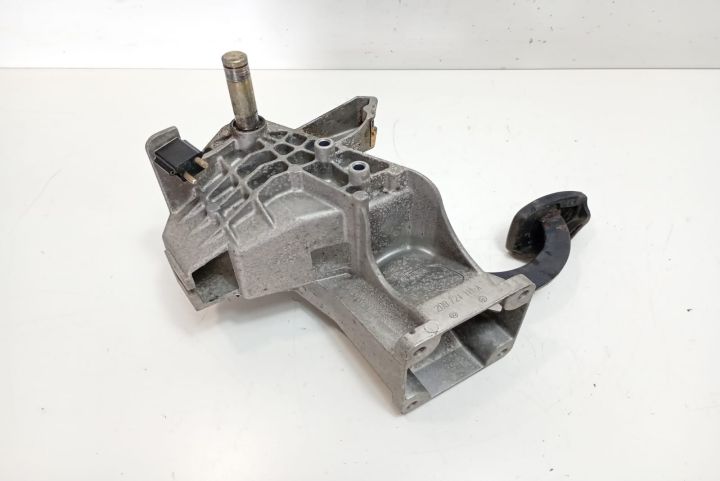 Pedalier 2D0721111A Mercedes-Benz Sprinter prima generatie 903 seria