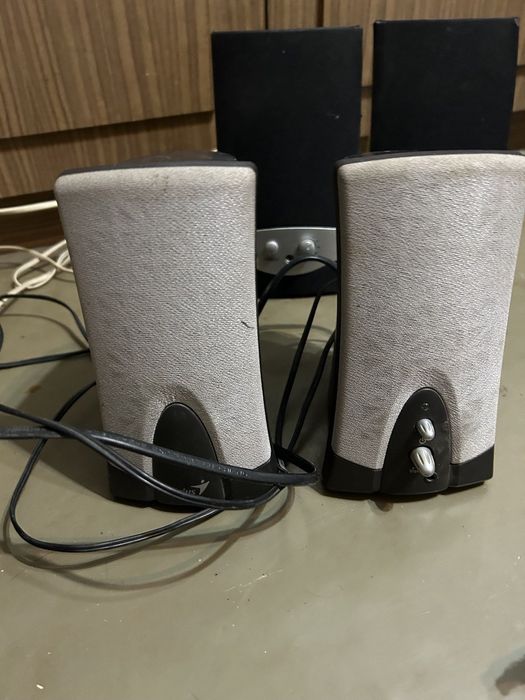 Колонки разные .