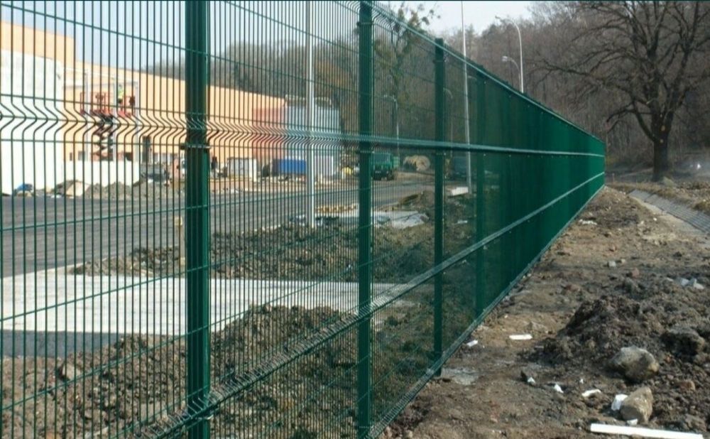 Vând garduri si porti din plasa