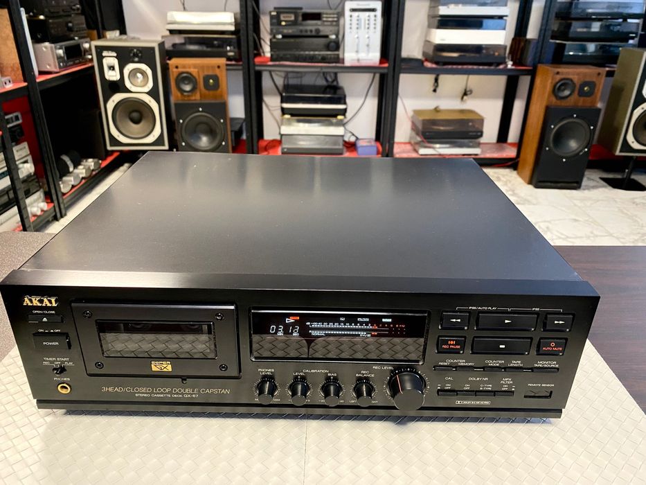 Висококачествен дек Akai