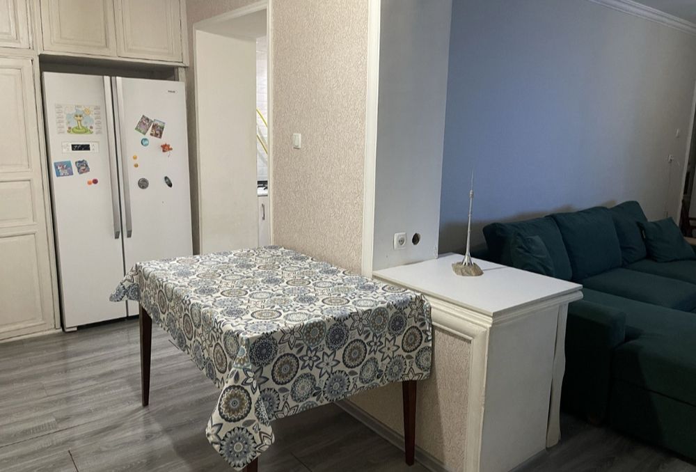 Yunsobod Chinoboda gishtli dom 3/3/4/66 kv toza uy srochniy