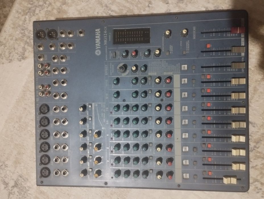 Продам музыкальный аппаратуры