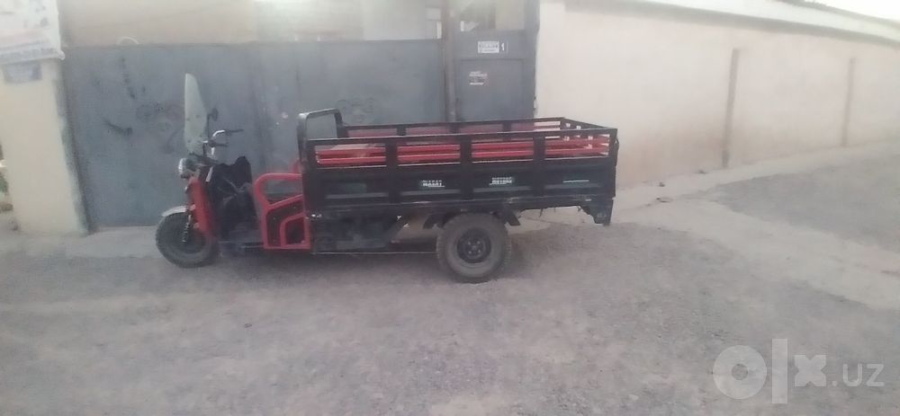 Hama narsa joyida