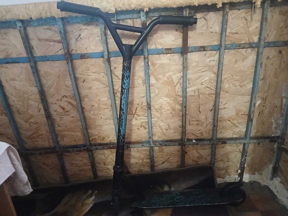 Продам трюковой самокат