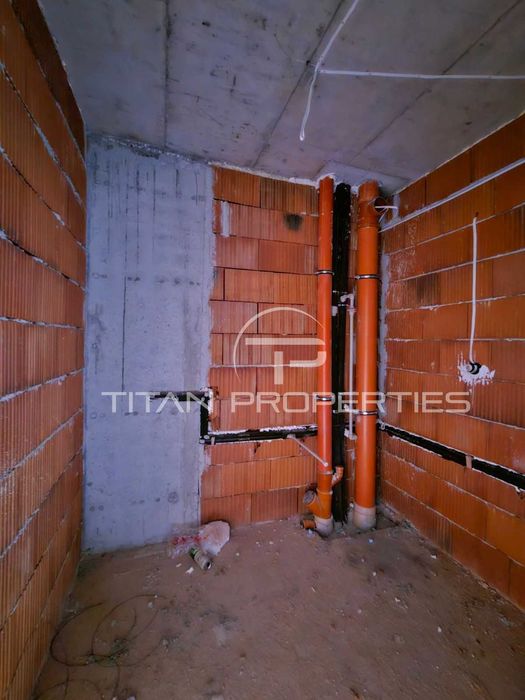 Продава се Тристаен апартамент в Пловдив, Гагарин - 122 кв.м за 1296 €/кв.м - Снимка #6