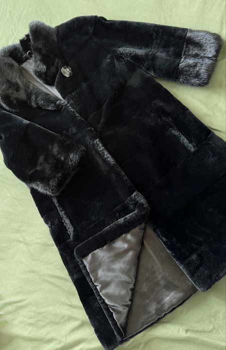 Зимняя шуба черная