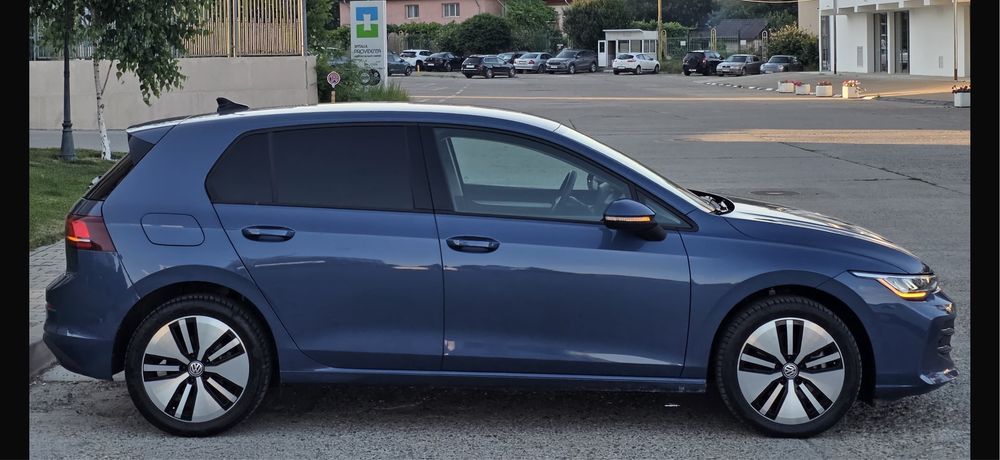 VOLKSWAGEN Golf 2026 — imagine 4