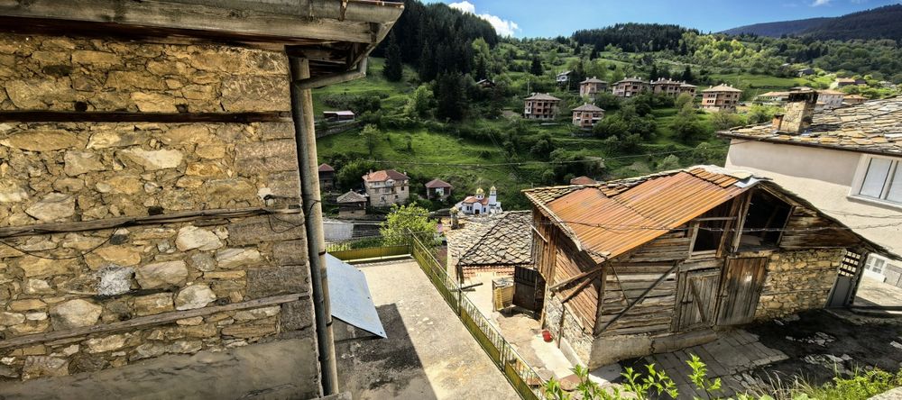 Продава се Къща в с. Забърдо, Област Смолян - 540 кв.м за 80 €/кв.м - Снимка #9